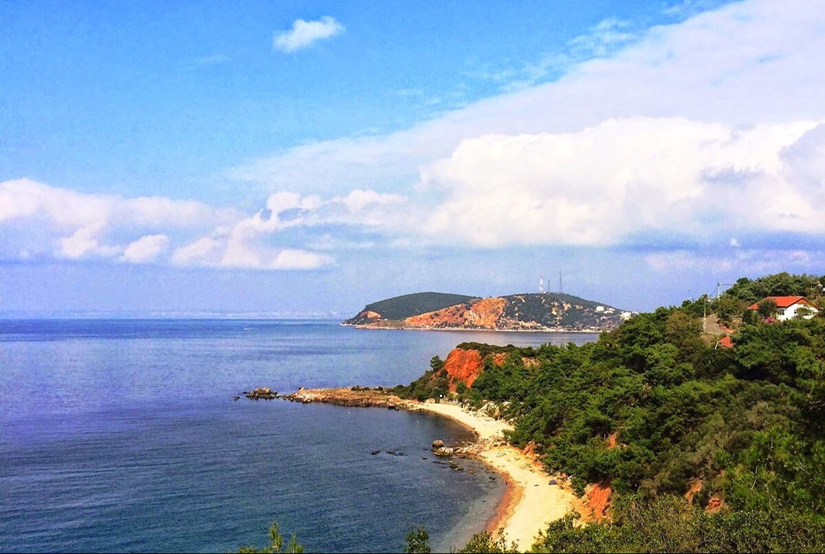 İstanbul Adalar’da Girilebilecek Ücretsiz Plajlar ve temiz koylar! Temiz deniz sularında yüzün - 6. Resim
