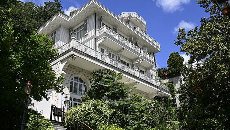 Koza-İpek Holding'e ait yalıyı 1.1 milyar liraya Oyak Çimento satın aldı - 1. Resim