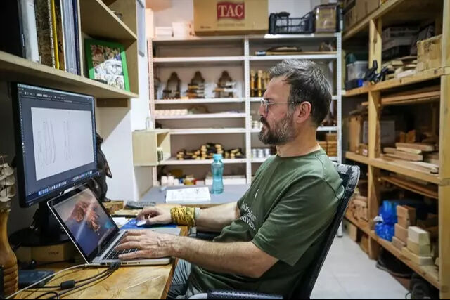 23 yıllık mesleğini bırakıp ahşap oymacılığına geçti siparişlere yetişemiyor - 4. Resim