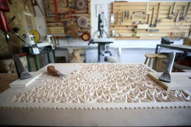 23 yıllık mesleğini bırakıp ahşap oymacılığına geçti siparişlere yetişemiyor - 3. Resim