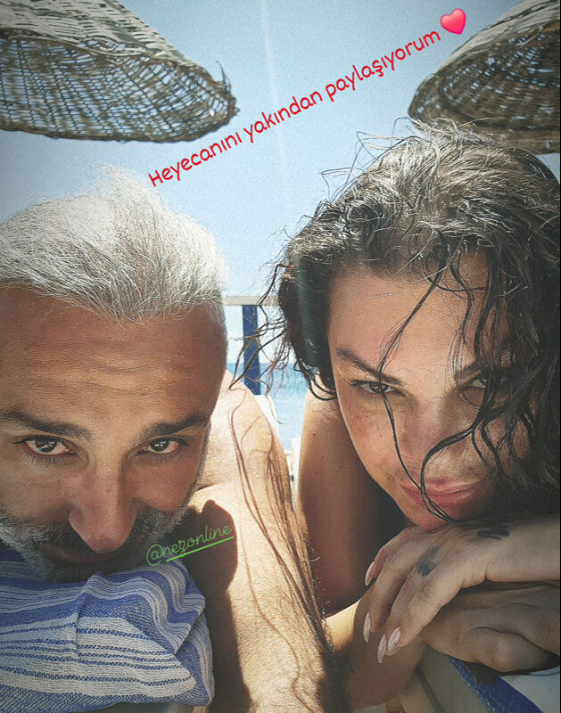 Bir hafta önce boşanan oyuncu Rüştü Onur Atilla’nın şarkıcı Nez ile tatile çıkması kafa karıştırdı - 2. Resim