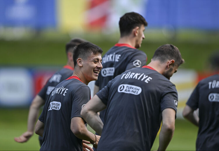 EURO 2024 son 16 turu bu akşam İsviçre-İtalya ve Almanya-Danimarka maçları ile başlıyor - 2. Resim