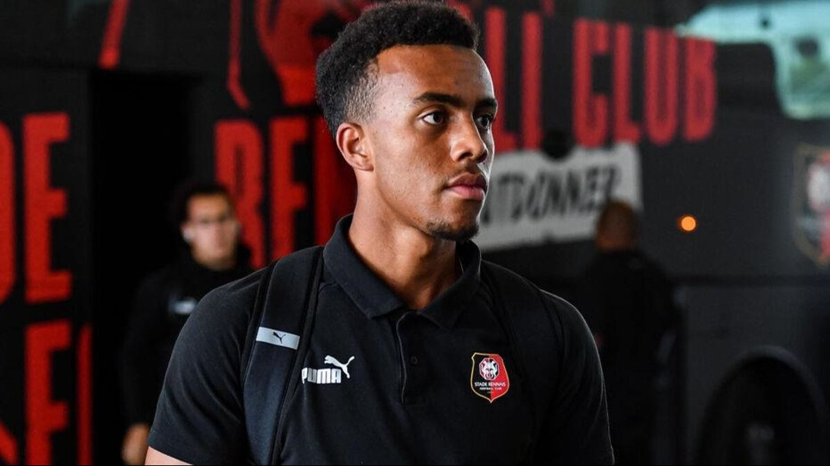 Galatasaray sağ bek problemini çözüyor! 7 milyon euroluk yıldız oyuncunun transferi bitmeye yakın... - 2. Resim