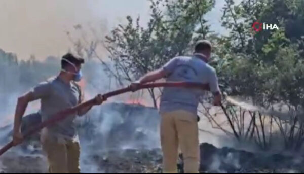 İzmir, Çanakkale, Edirne Afyon, Aydın Kahramanmaraş, Muğla ve Karaman'da alevlerle mücadele! Mahalle boşaltıldı, otoban kapatıldı - 11. Resim