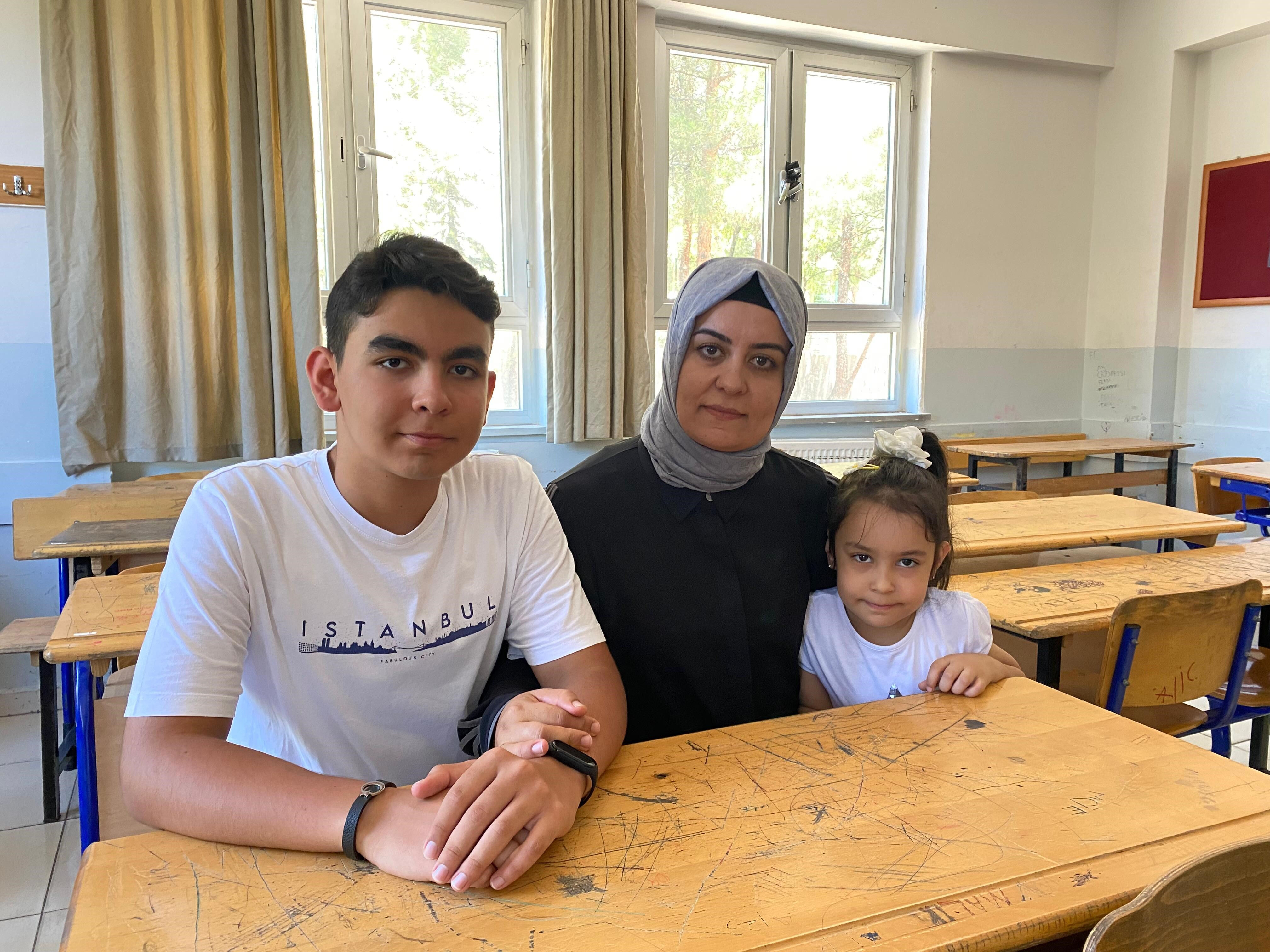 Kahramanmaraş depreminde Ebrar Sitesi'nden kurtulan Efe Talha Palabıyık, LGS’de 1. oldu - 2. Resim