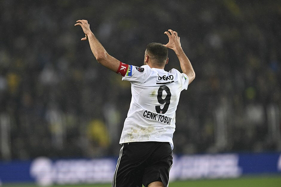 Fenerbahçe'den Cenk Tosun hamlesi! Sarı-lacivertliler forvet arayışına devam ediyor - 1. Resim