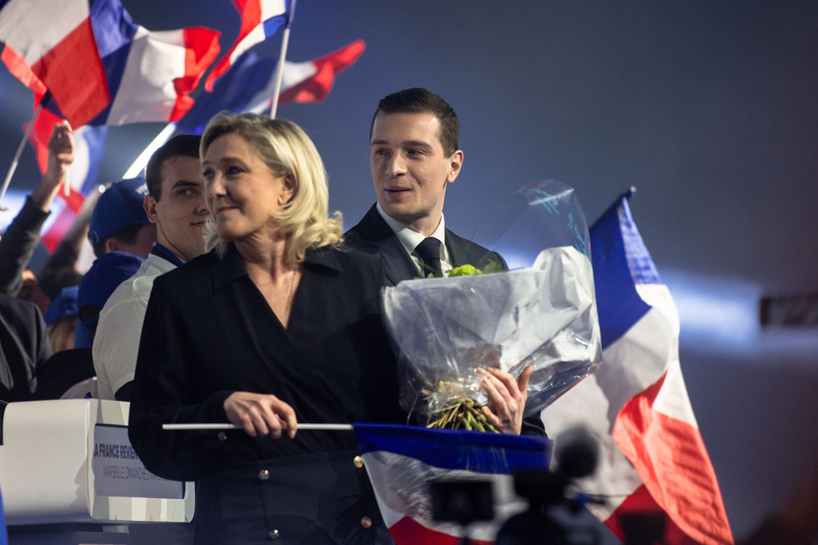 Fransa'daki seçimlerde aşırı sağ Macron'u yenerse, Le Pen Jordan Bardella'yı başbakanlık koltuğuna oturtacak - 4. Resim