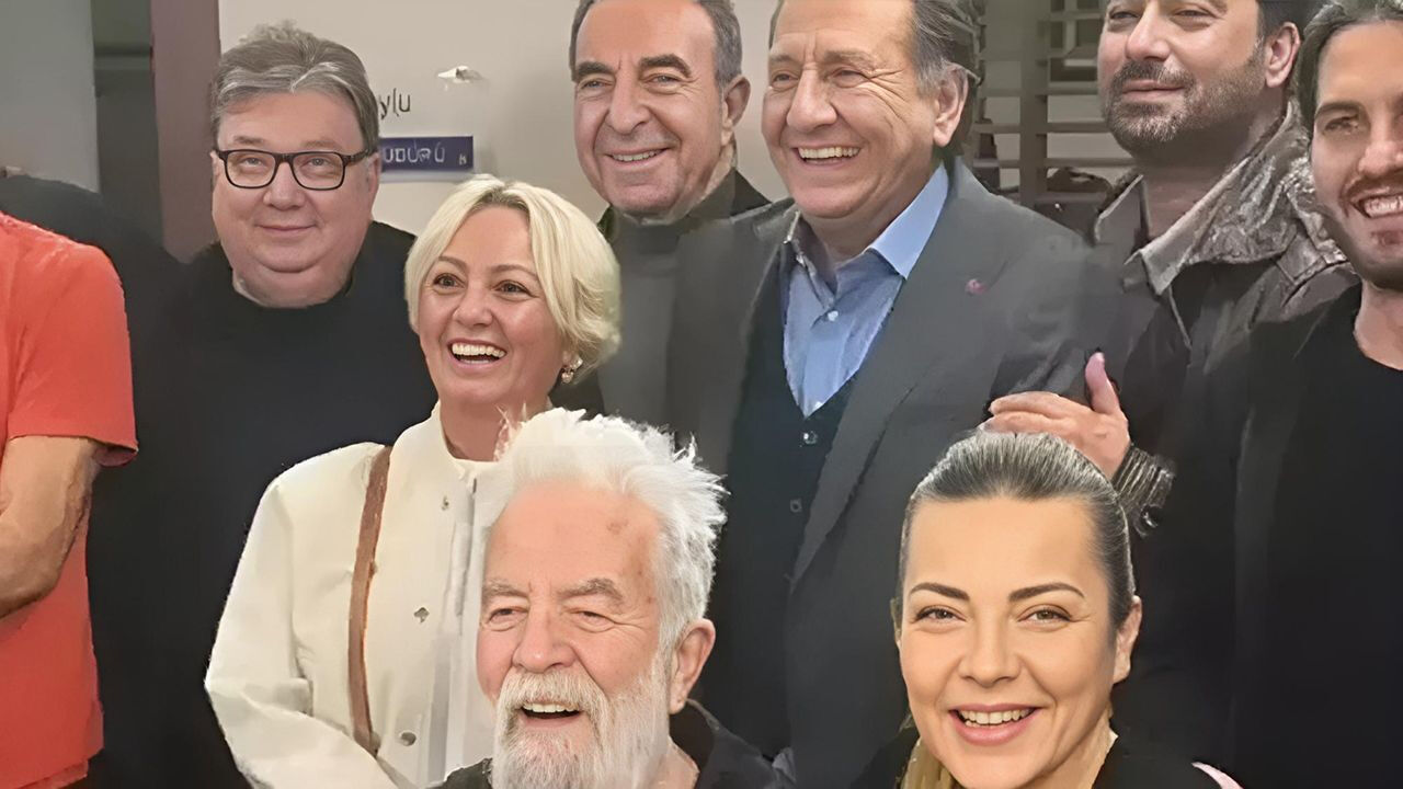 Arka Sokaklar’dan ayrılan Orhan Oğuz sessizliğini bozdu: Diziyi ben bırakmadım - 1. Resim