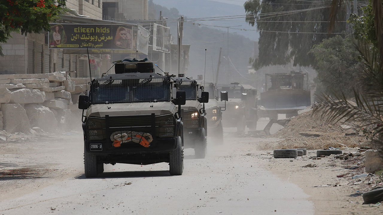 İsrail ordusundan Batı Şeria'daki Nur Şems kampına baskın İsrail ordusundan Batı Şeria'daki Nur Şems kampına baskın - 2. Resim