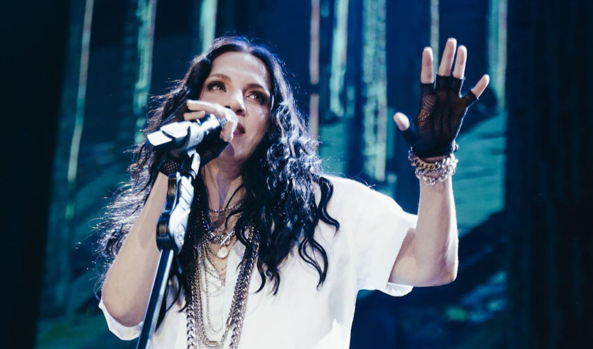 Konserlerini tek tek iptal etti! ‘Sağlık sorunlarıyla boğuşuyordum’ diyen Sertab Erener sevenlerini endişelendirdi Konserlerini tek tek iptal etti! ‘Sağlık sorunlarıyla boğuşuyordum’ diyen Sertab Erener sevenlerini endişelendirdi - 1. Resim