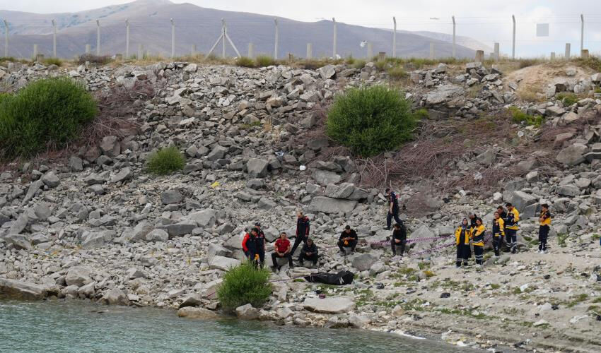Niğde'de girdiği gölette boğuldu, cansız bedenine ulaşıldı - 1. Resim