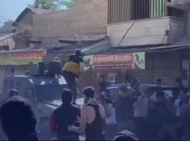 Suriye'nin kuzeyinde Türk Bayrağı, bina ve TIR'larına saldırı düzenlendi - 6. Resim