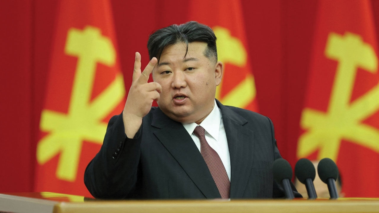 Kuzey Kore 4,5 tonluk savaş başlığı taşıyabilen yeni bir füze test etti - 1. Resim