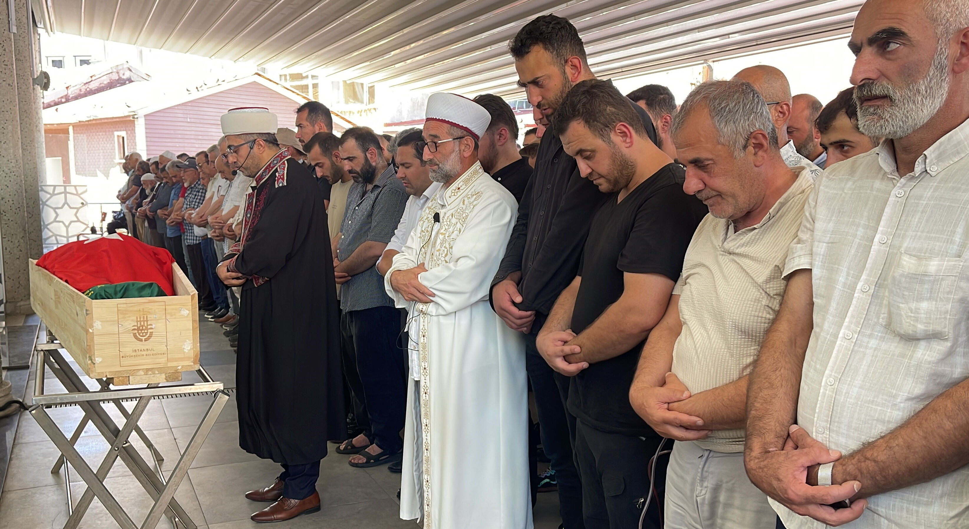 Eski belediye başkanı cadde ortasında öldürülmüştü! Kavganın kan donduran görüntüleri çıktı - 2. Resim