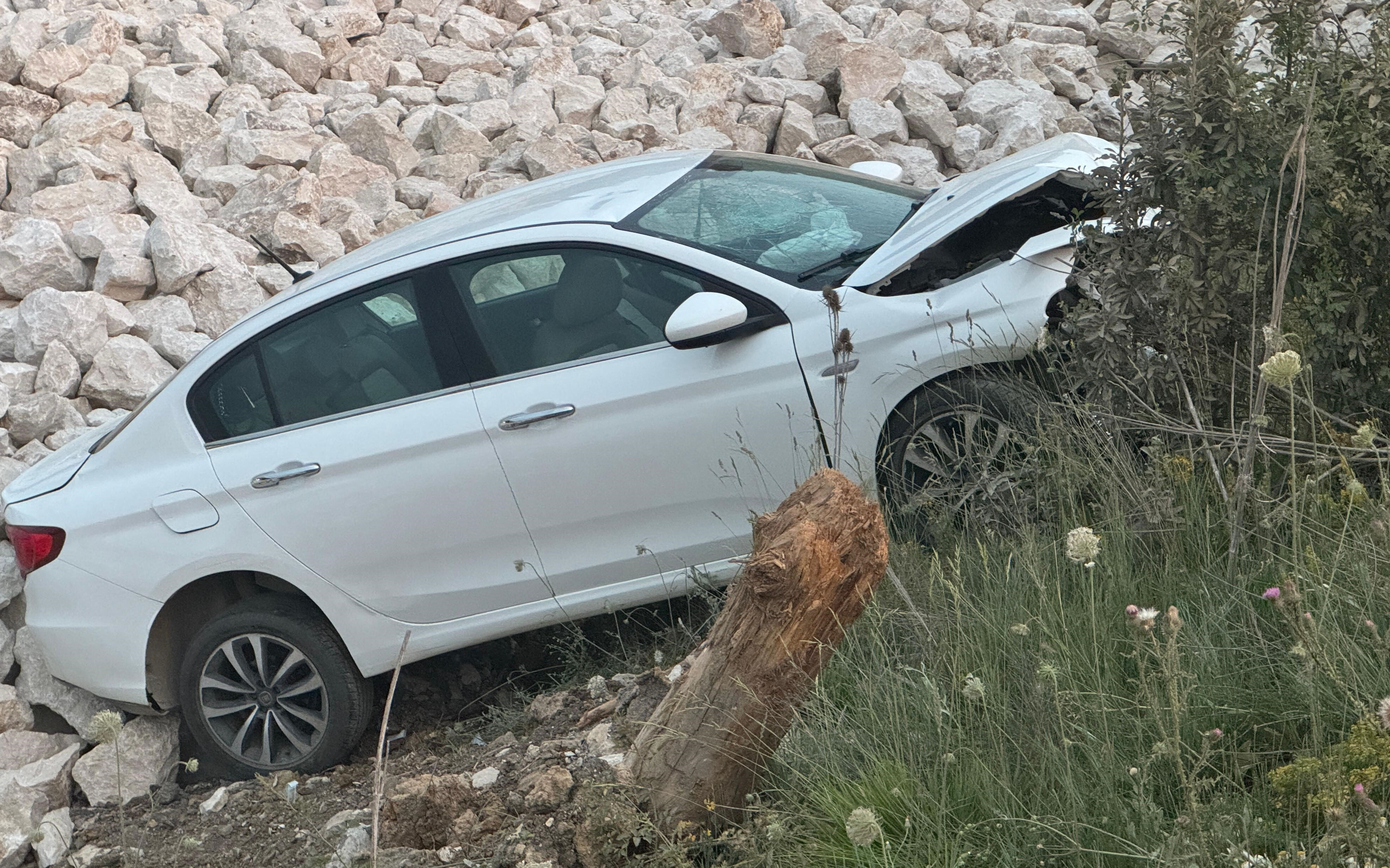 Kastamonu'da feci kaza! İki otomobil çarpıştı, 1'i ağır 9 yaralı - 1. Resim