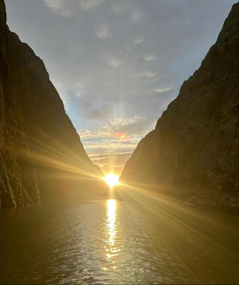 Turistler yılda sadece 10 gün oluşan gün batımını için Erzurum'a geliyor Turistler yılda sadece 10 gün oluşan gün batımını için Erzurum'a geliyor - 1. Resim