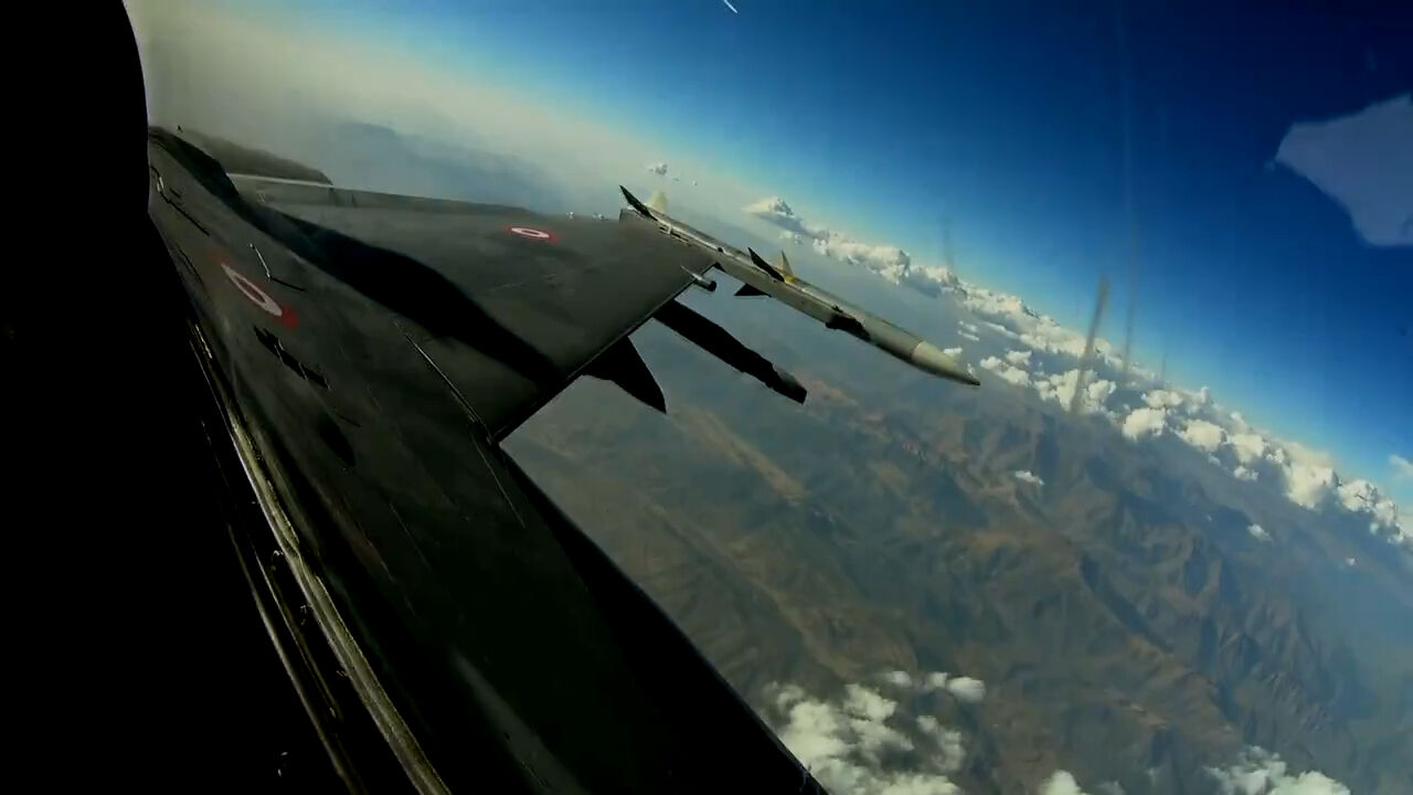 Türk jetlerinin bombaladığı Hakurk'ta 6 PKK'lı terörist öldürüldü - 1. Resim