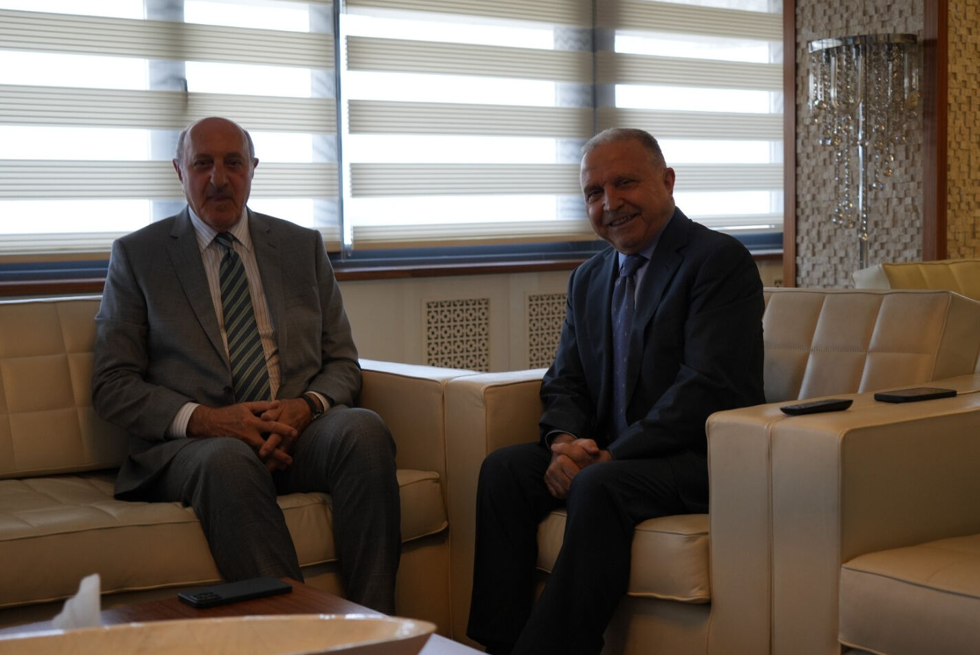 CHP İstanbul Milletvekili Kesici’den İhlas Medya Ankara Grubu Temsilcisi Kahraman’a ziyaret - 1. Resim