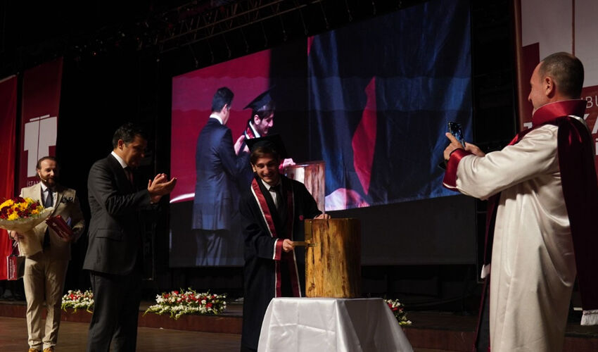 Cumhuriyetimizin yeni yüzyılında ilk mezunlar diplomalarına kavuştu - 2. Resim