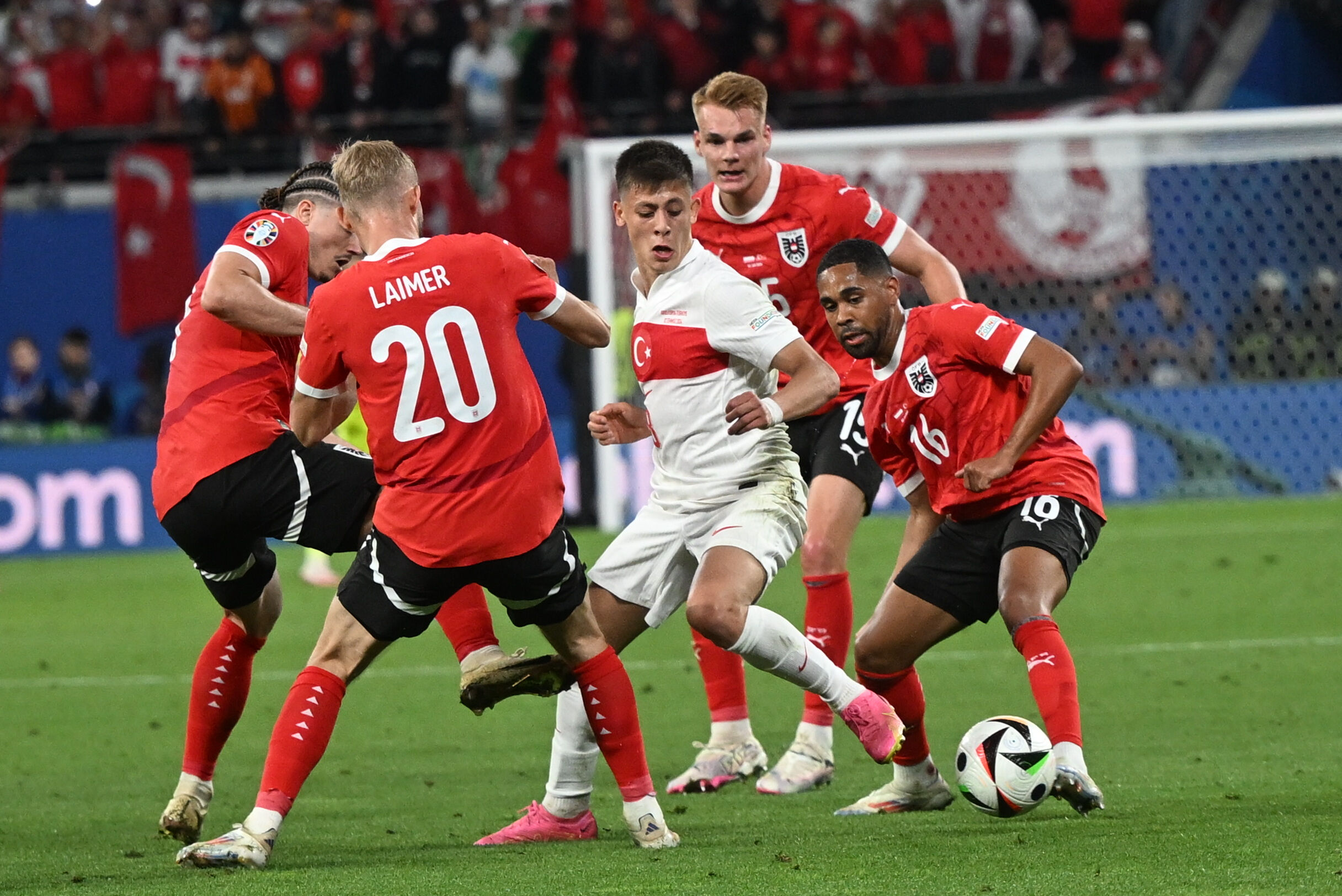 Dünya Arda Güler'i konuşuyor! Avusturya zaferi sonrası övgüler peş peşe: Pasör değil, bir Paşaydı - 2. Resim