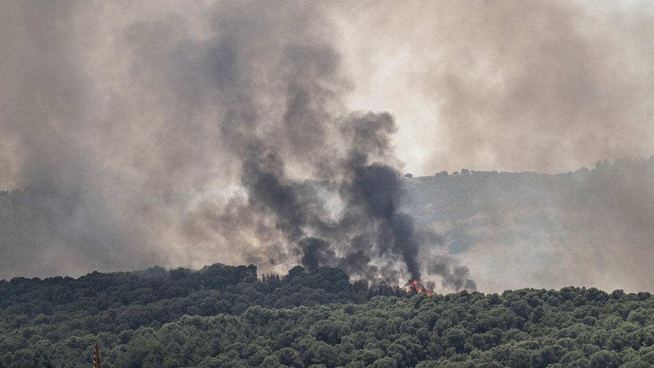 Hizbullah İsrail'den komutan Nasr'ın intikamını 200 roketle saldırarak alıyor Hizbullah İsrail'den komutan Nasr'ın intikamını 200 roketle saldırarak alıyor - 3. Resim
