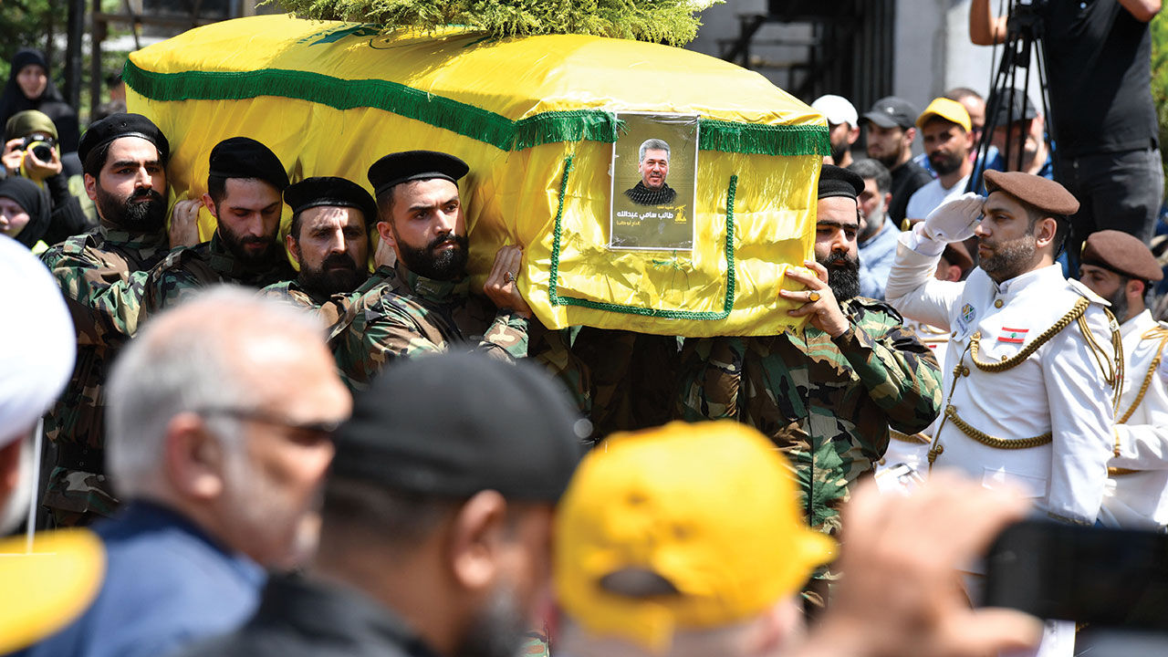 Hizbullah İsrail'den komutan Nasr'ın intikamını 200 roketle saldırarak alıyor Hizbullah İsrail'den komutan Nasr'ın intikamını 200 roketle saldırarak alıyor - 1. Resim