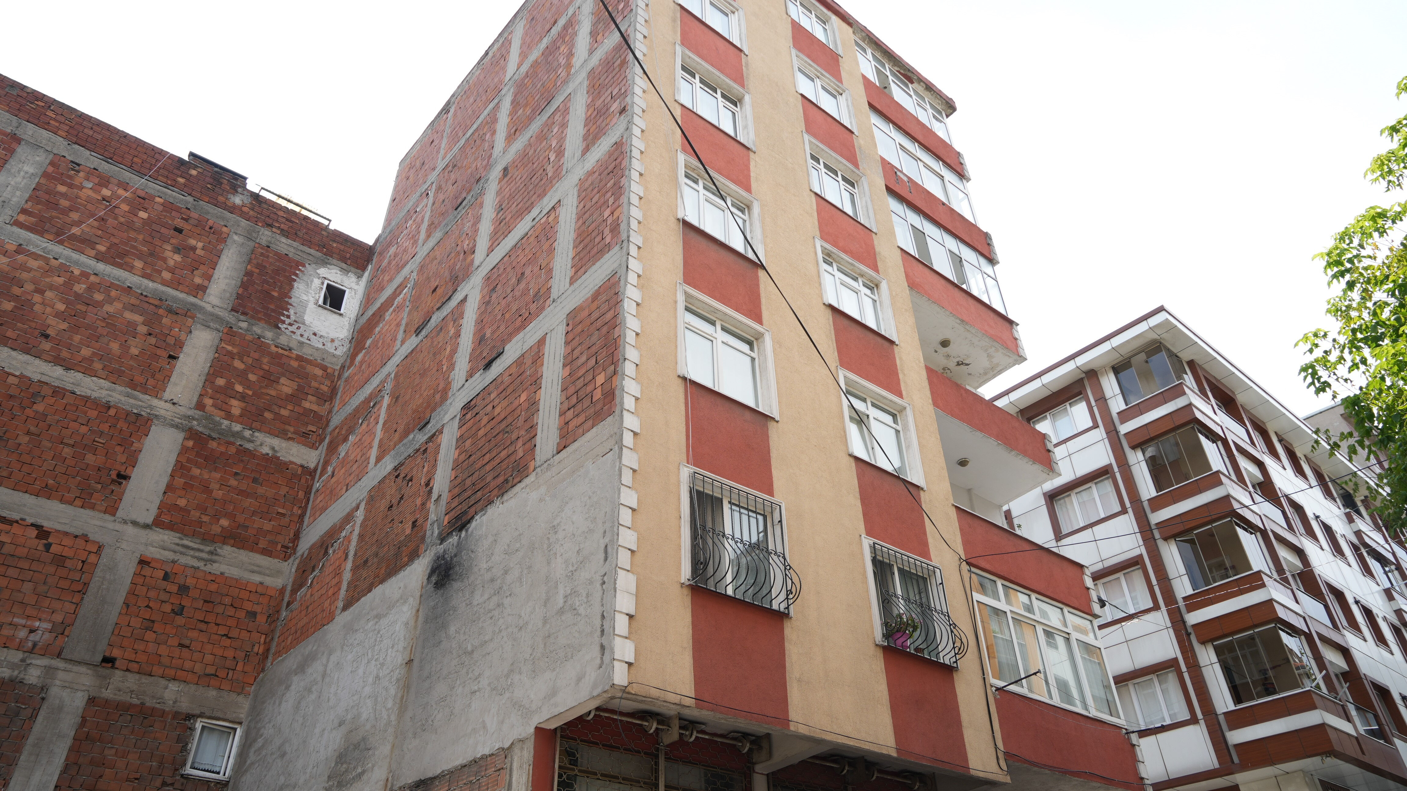 İstanbul'un kaçak katlarla mücadelesi... Küçükçekmece, Bahçelievler şimdi de Esenler İstanbul'un kaçak katlarla mücadelesi... Küçükçekmece, Bahçelievler şimdi de Esenler - 1. Resim