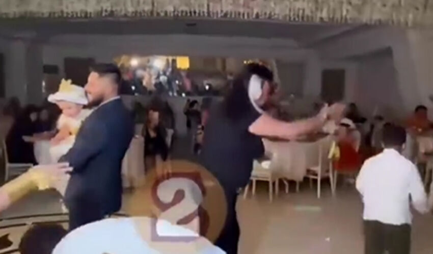 Kobra Murat’tan torununun doğum gününde tepki çeken davranış! Eleştiriler sonrası özür diledi - 1. Resim