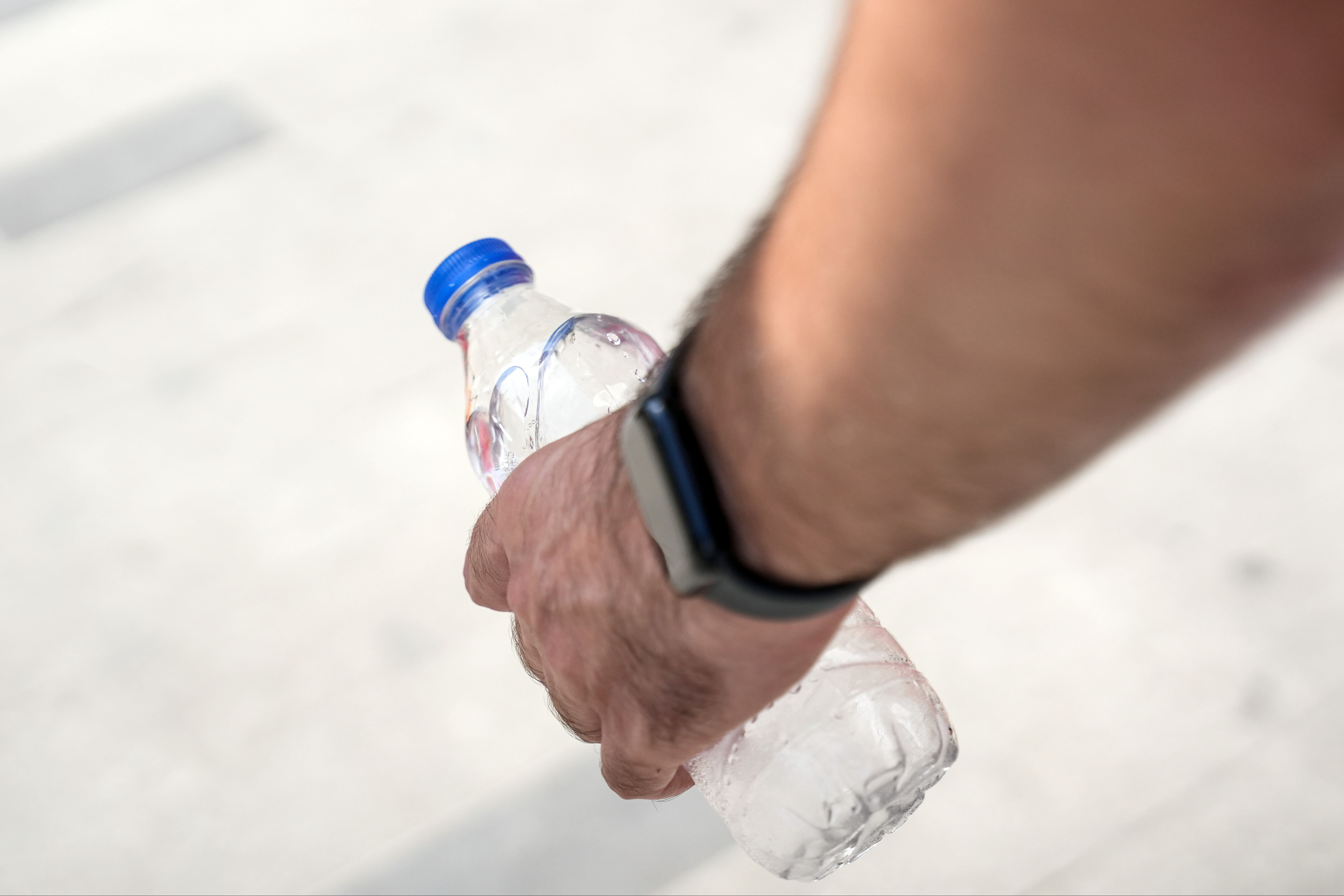 Son iki ayda yüzde 100'lük artış! İstanbul'da pet şişe suyun fiyatı 10 lirayı buldu Son iki ayda yüzde 100'lük artış! İstanbul'da pet şişe suyun fiyatı 10 lirayı buldu - 2. Resim