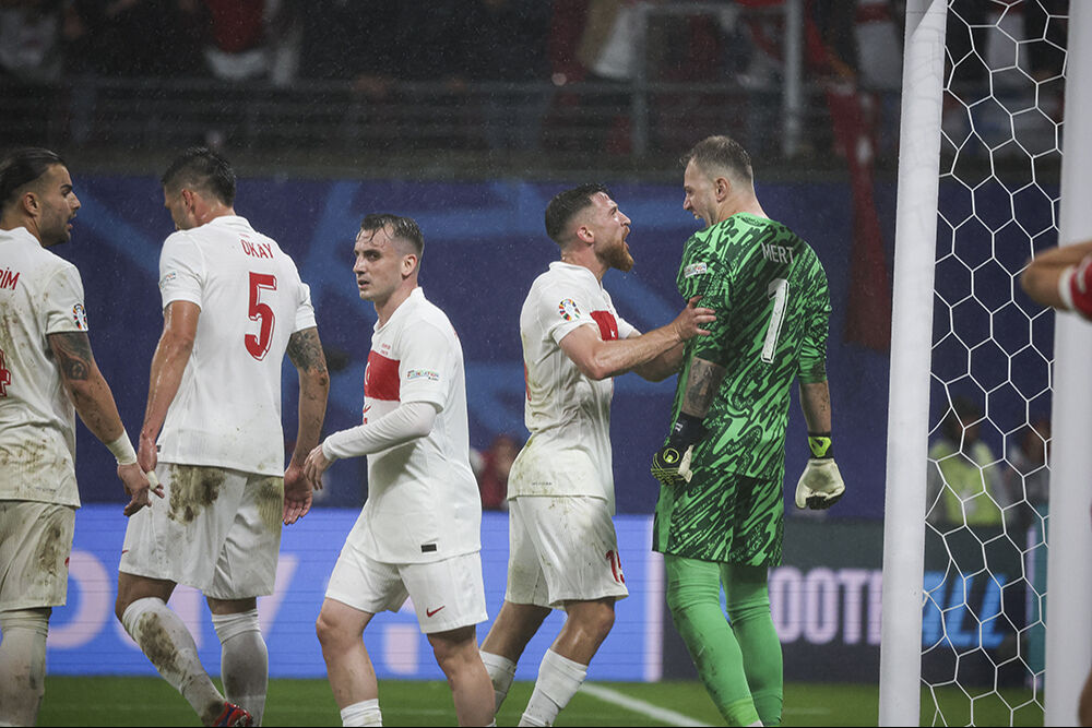 Turnuvanın en fantastik takımı olduk! Efsane geri döndü, tıpkı EURO 2008'deki gibi... - 3. Resim
