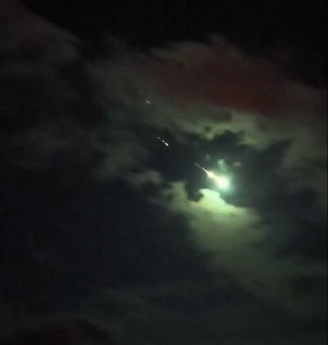 İstanbul ve Ankara başta olmak üzere birçok ilde göktaşı heyecanı! İşte o görüntüler İstanbul ve Ankara başta olmak üzere birçok ilde göktaşı heyecanı! İşte o görüntüler - 3. Resim