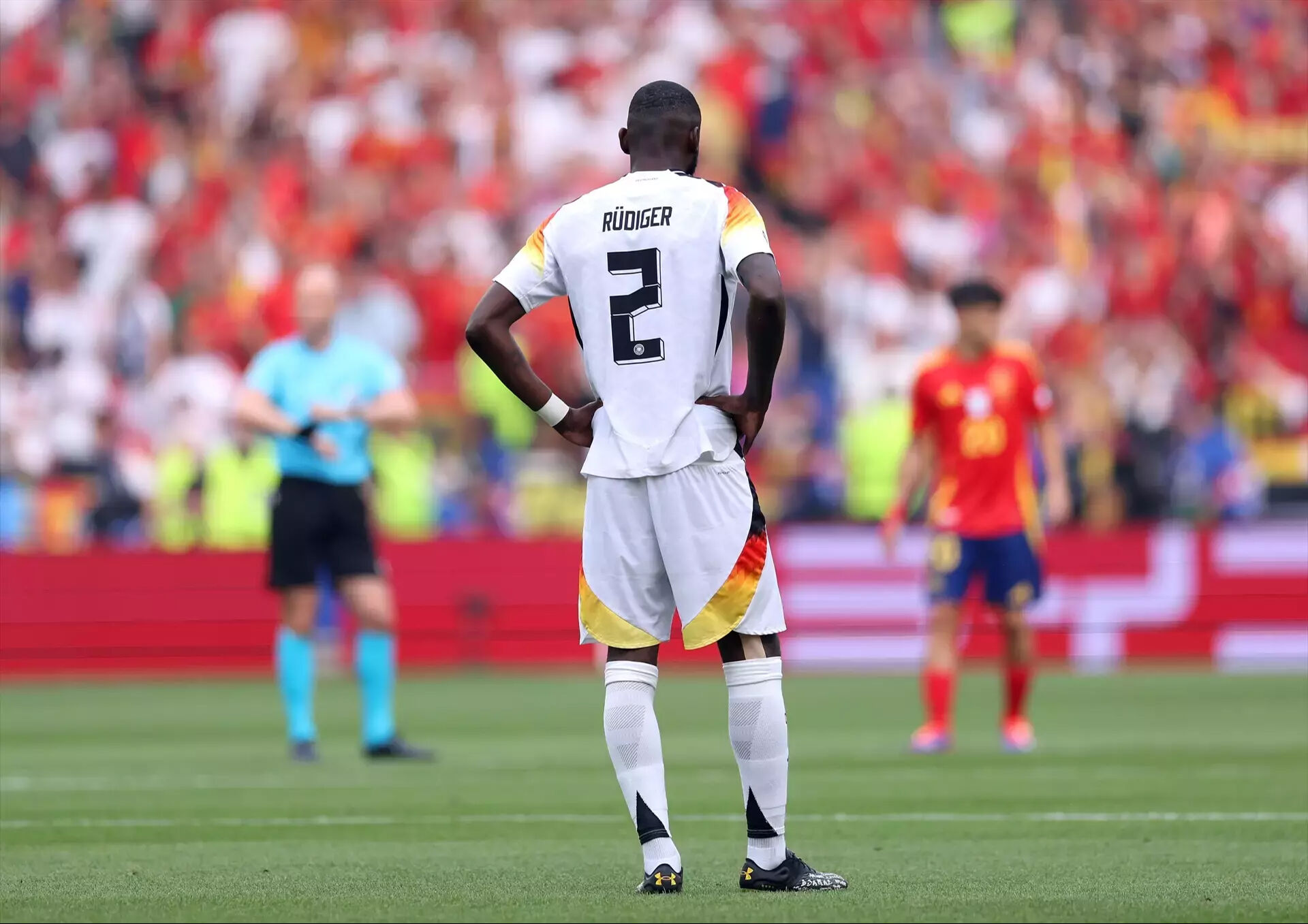 Almanların havlu attığı stadın ismi bakın ne çıktı: MHP Arena - 2. Resim