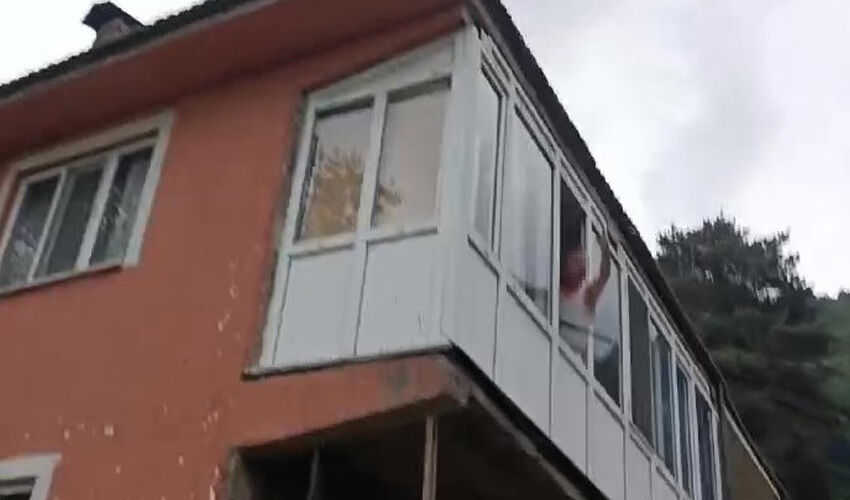 Kaçak elektriği kesmeye gelen ekiplere pompalı tüfekle tehdit: Görüntüler ortaya çıktı - 1. Resim