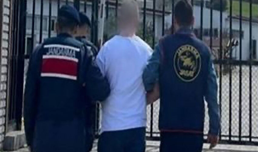 Kaçak elektriği kesmeye gelen ekiplere pompalı tüfekle tehdit: Görüntüler ortaya çıktı - 2. Resim