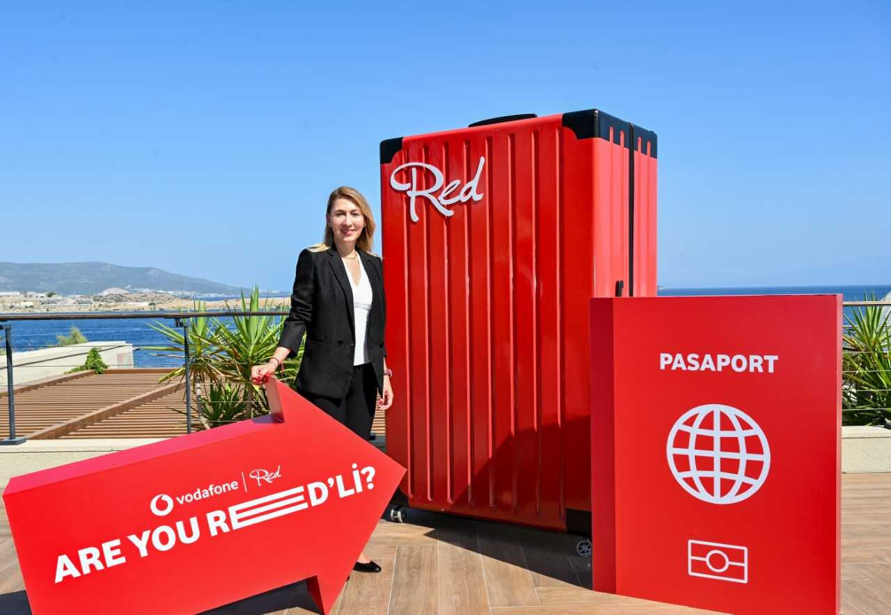 Vodafone RED’liler yenilenen yurt dışı paket ve servisleri ile rahatça seyahat ediyor - 1. Resim