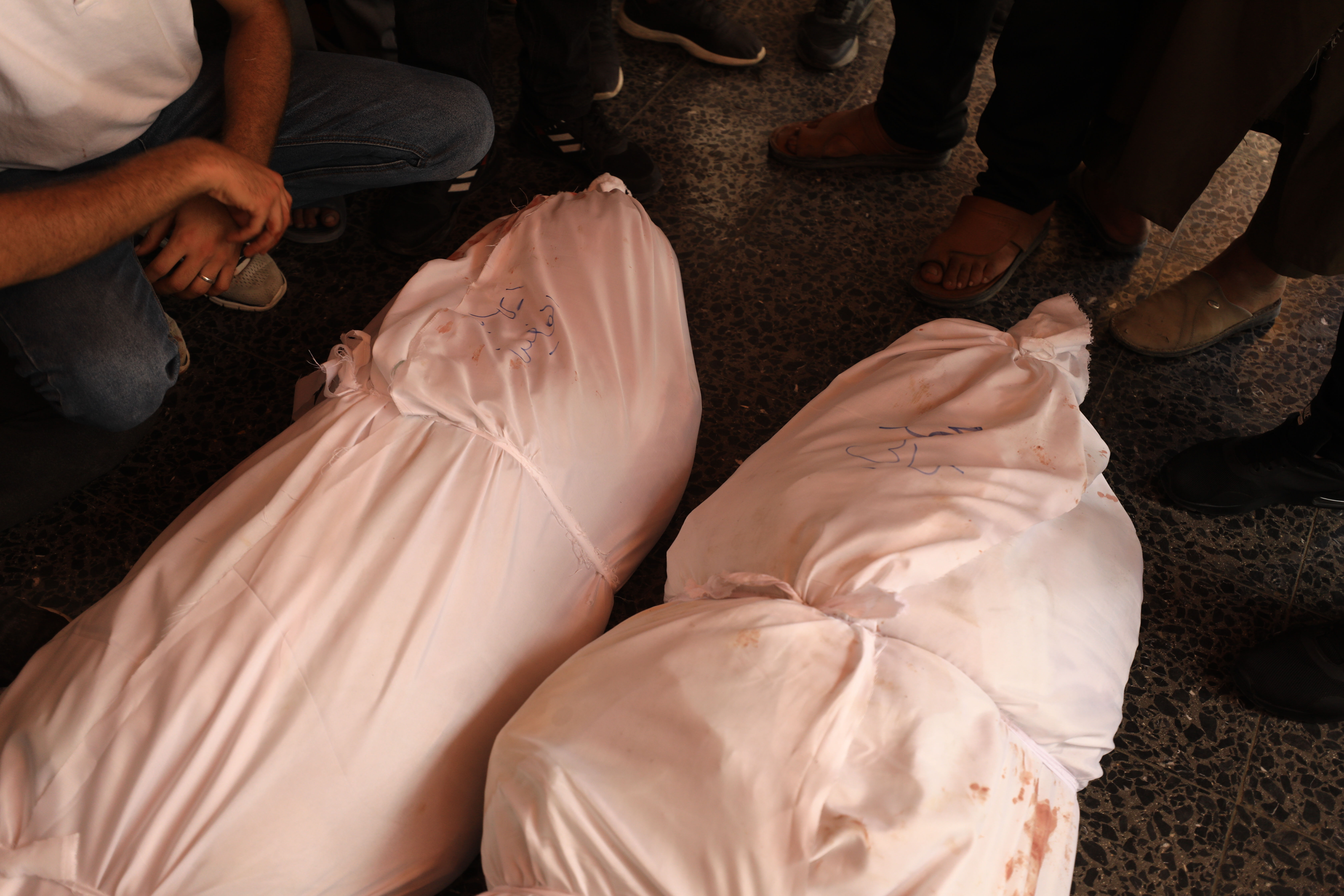 Gazze'den acı görüntüler! İsrail yine çocukları hedef aldı: Çok sayıda ölü ve yaralı var - 2. Resim