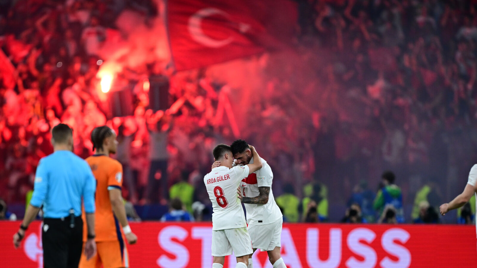 Hollandalı yıldız van Dijk, Barış Alper Yılmaz'a &ouml;vg&uuml;ler yağdırdı! 'Hi&ccedil; durmuyor' - 1. Resim