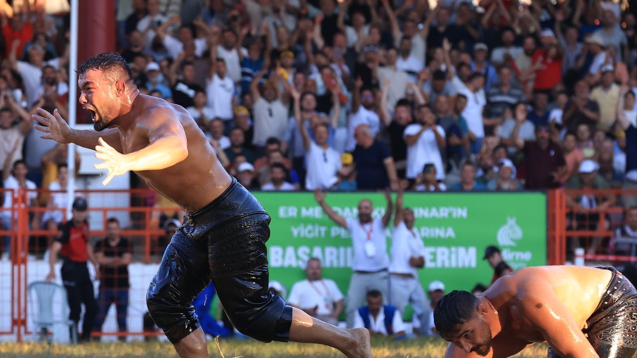 Kırkpınar'da başpehlivan belli oldu! Altın Kemeri Yusuf Can Zeybek kazandı