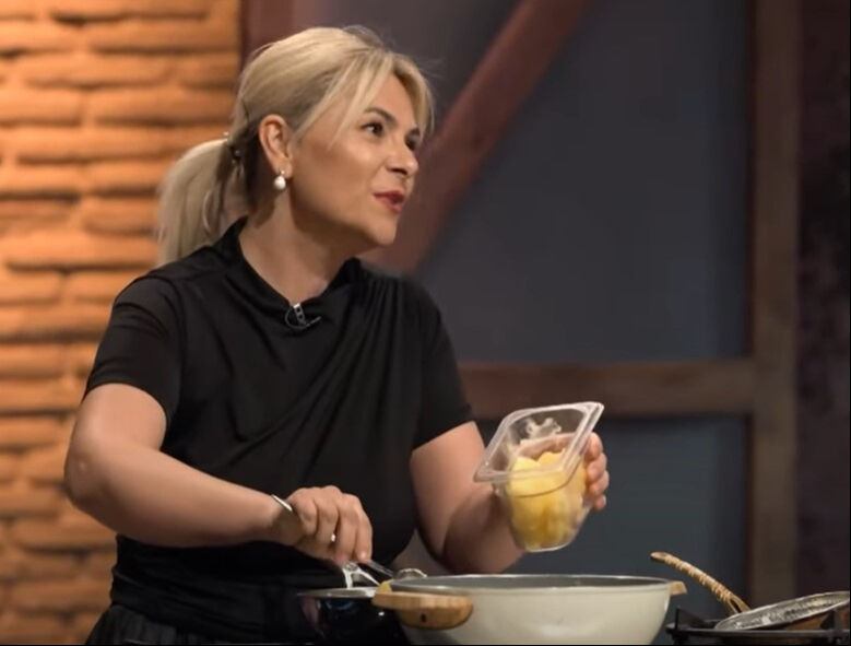 50 yaşında olan Masterchef Nigar Akyıldız, 11 yıldır butik pastacılık yapıyor - 1. Resim