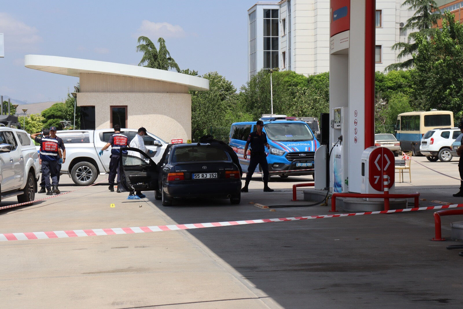 Amasya'da kayınpeder dehşeti! Bir aylık damadını öldürdü, kızını yaraladı - 2. Resim