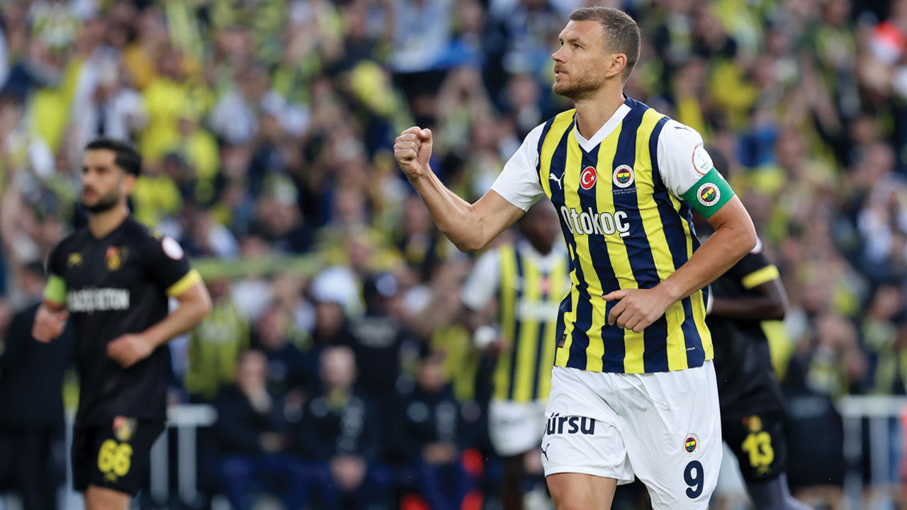 Beşiktaş, Fenerbahçe, Galatasaray ve Trabzonspor dünyanın en iyi futbol takımları arasında! İşte liste ve sıraları Beşiktaş, Fenerbahçe, Galatasaray ve Trabzonspor dünyanın en iyi futbol takımları arasında! İşte liste ve sıraları - 4. Resim