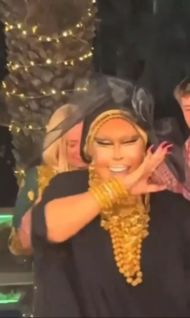 Bülent Ersoy'un taktığı altınların fiyatı  Bülent Ersoy'un taktığı altınların fiyatı