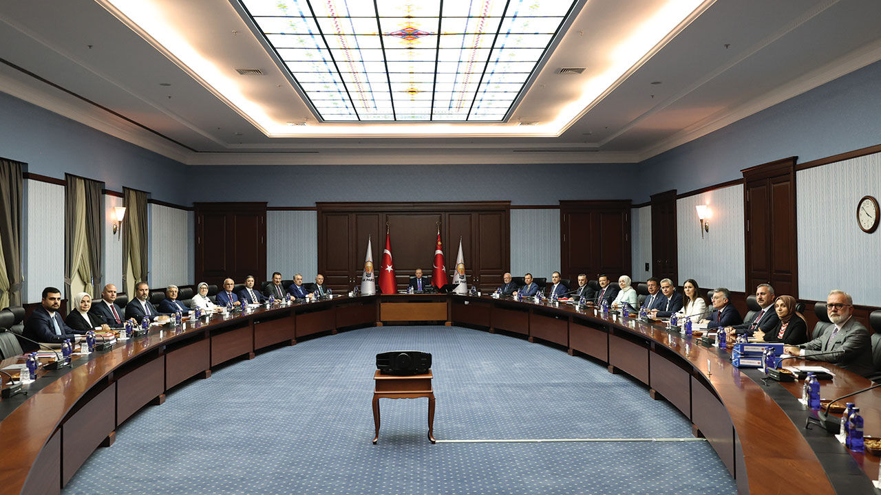 Cumhurbaşkanı Erdoğan başkanlığındaki AK Parti MYK toplandı - 1. Resim