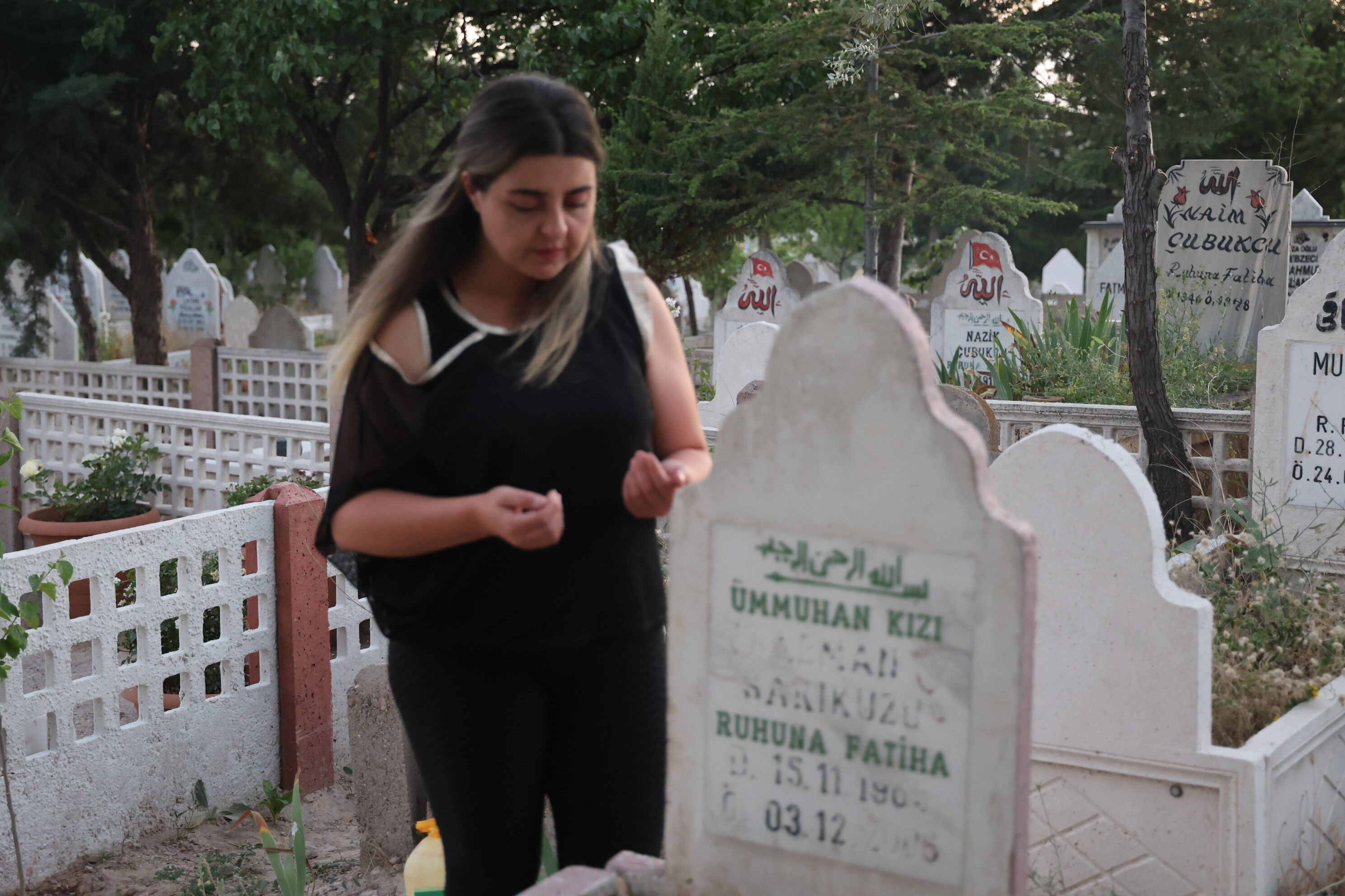 Film gibi hikaye! 32 yıl sonra hem kendi mezarını buldu hem de gerçek ailesini... - 2. Resim