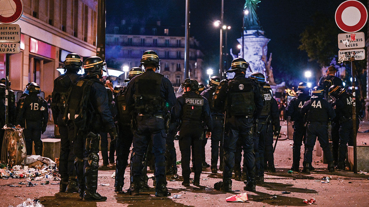 Fransa'da sol ittifak kazandı aşı sağ karşıtları Paris'i savaş alanına çevirdi - 6. Resim
