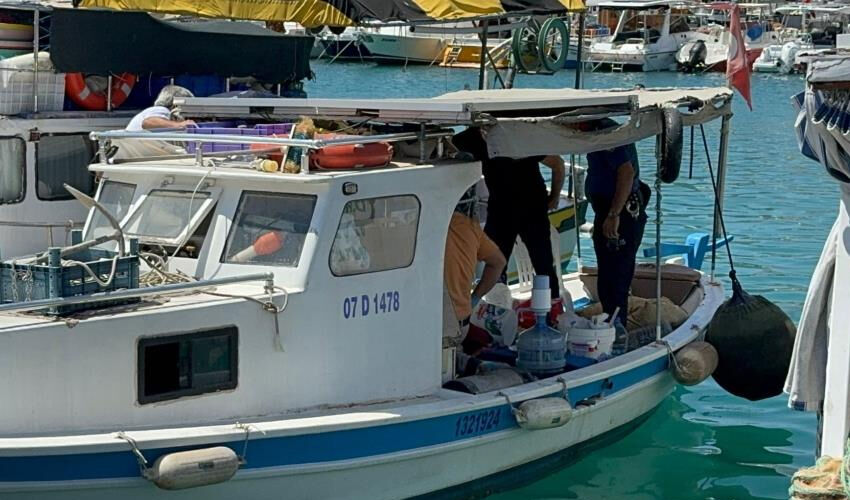 Teknesinde yaşayan adam ölü bulundu! Vefatında acı detay Teknesinde yaşayan adam ölü bulundu! Vefatında acı detay - 1. Resim