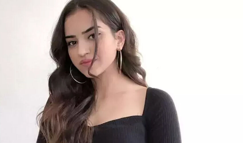 İbrahim Tatlıses’in torunu Berfin Karakeçeli, Oxford Üniversite’sine başvurdu - 1. Resim