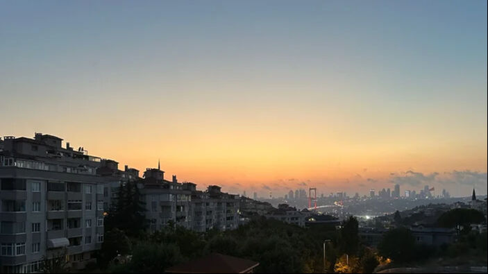 Özgür Özel'in çağrısıyla başlayan Işık açma-kapama eylemi sona erdi - 2. Resim