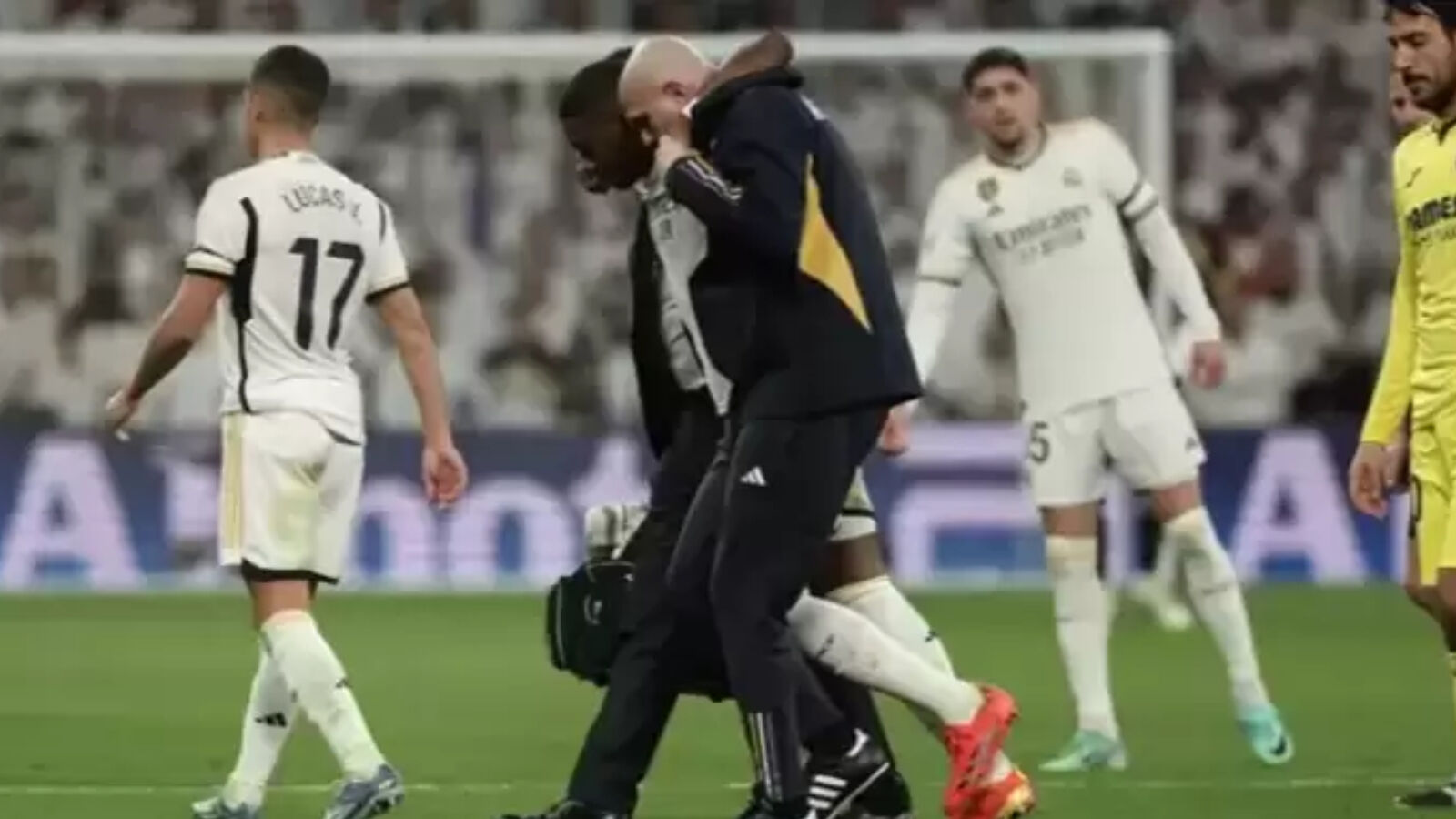 Real Madrid'in yıldızından kötü haber! Merdiven çıkarken bile zorlanıyor - 1. Resim