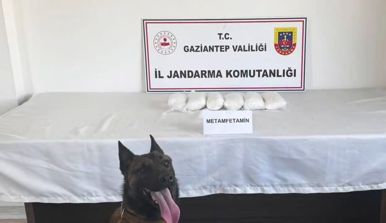 12 ilde uyuşturucu tacirlerine ağır darbe! 57 kişi yakalandı - 3. Resim
